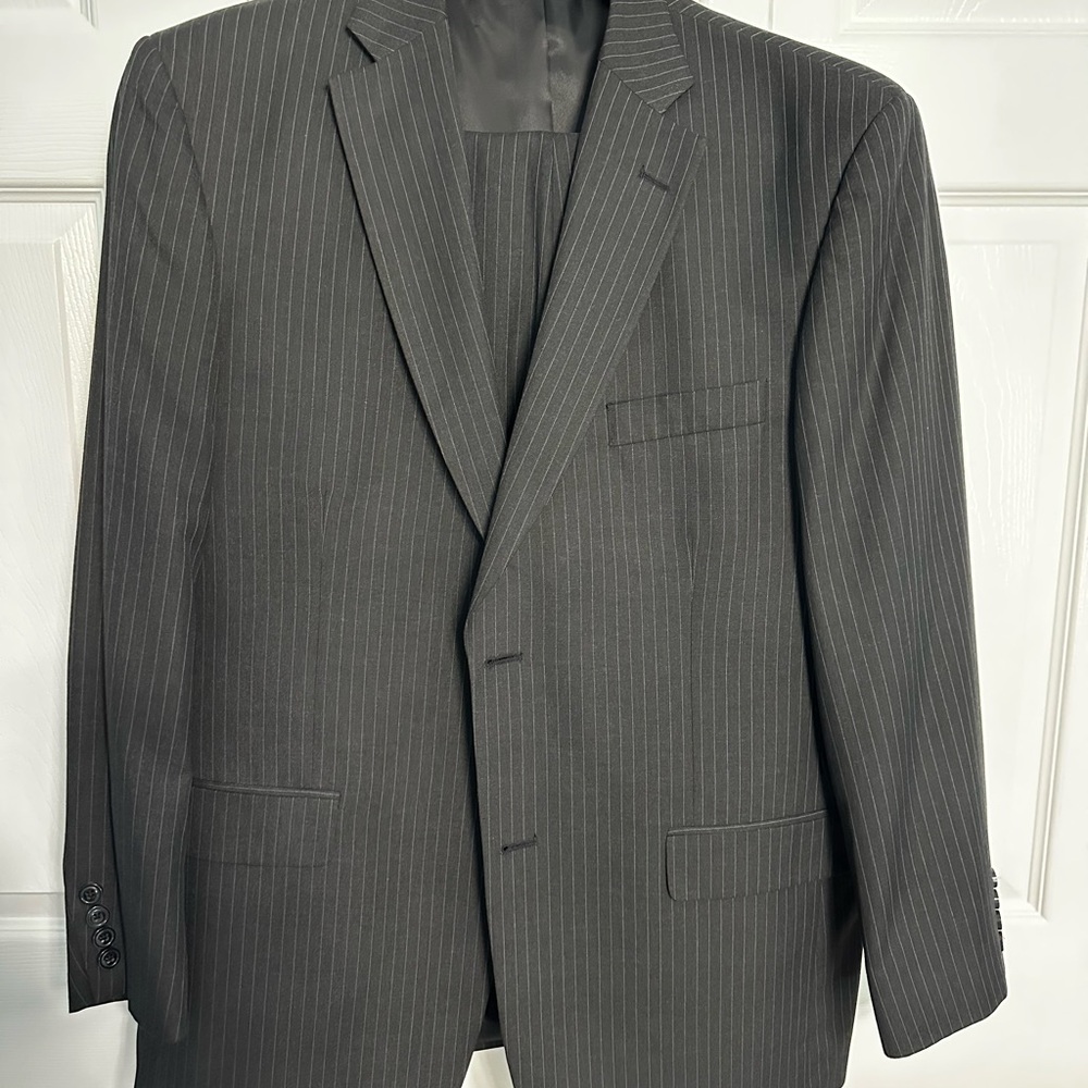 Haggar Dark Gray Pinstripe Men's Suit